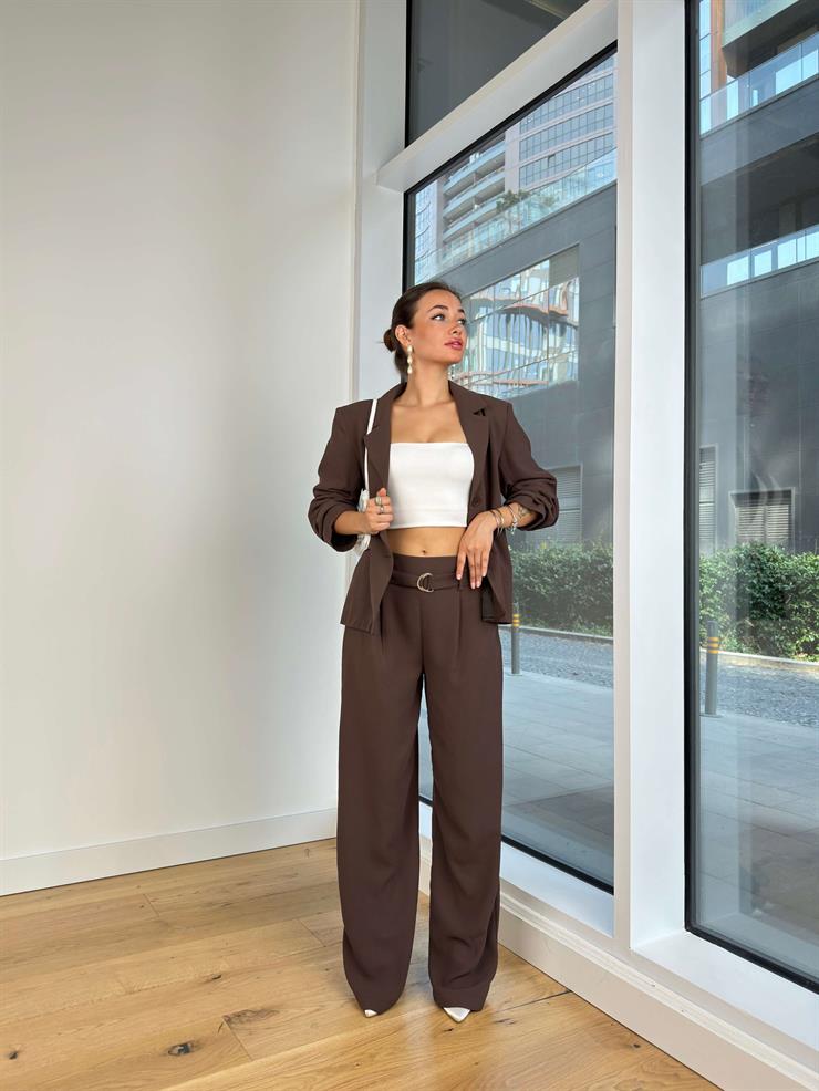 Düğme Kapamalı Blazer Ceket Yüksek Bel Kemerli Bol Paça Pantolon Yordi Kadın Kahve Takım 25K063