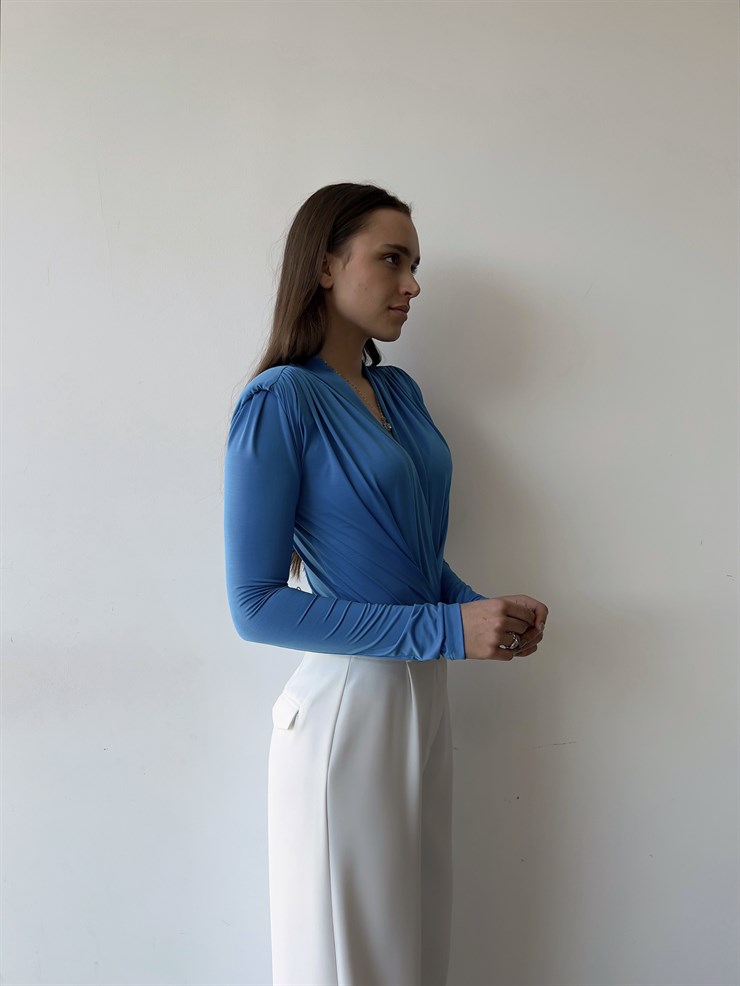 Omuzları Vatkalı Kruvaze Kadın Yuhanna Mavi Bodysuit 22K000004