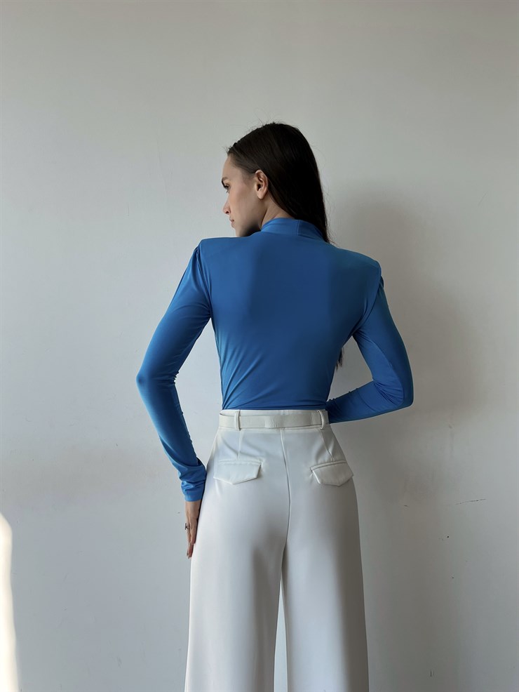 Omuzları Vatkalı Kruvaze Kadın Yuhanna Mavi Bodysuit 22K000004