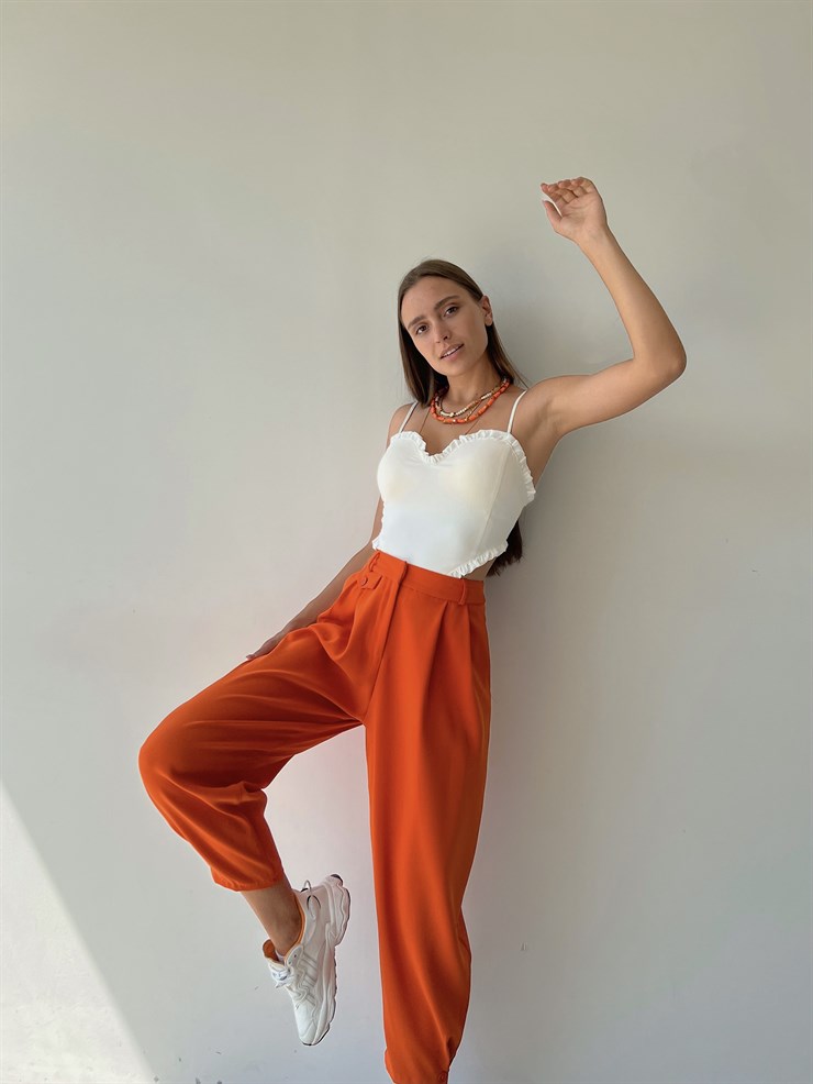 Yüksek Bel Beli Pileli Düğme Detay Geniş Paça Jazmin Kadın Turuncu Pantolon 22Y000085