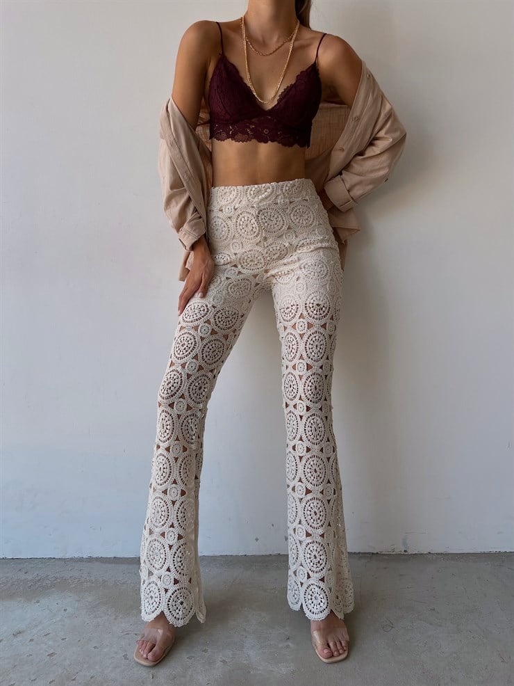 Yüksek Bel Güpürlü İspanyol Paça İçi Astarlı Luciana Kadın Bej Renk Pantolon 22Y000465