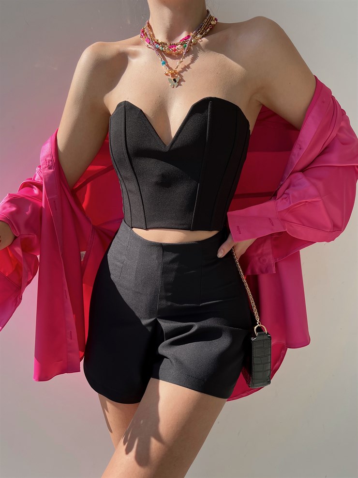 Yüksek Bel Klasik Kesim Pileli Mollie Kadın Siyah Şort 22Y000238