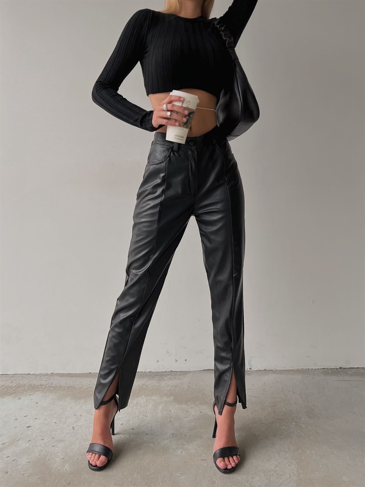 Yüksek Bel Paçası Yırtmaçlı Deri Kadın Siyah Pantolon 22K000258