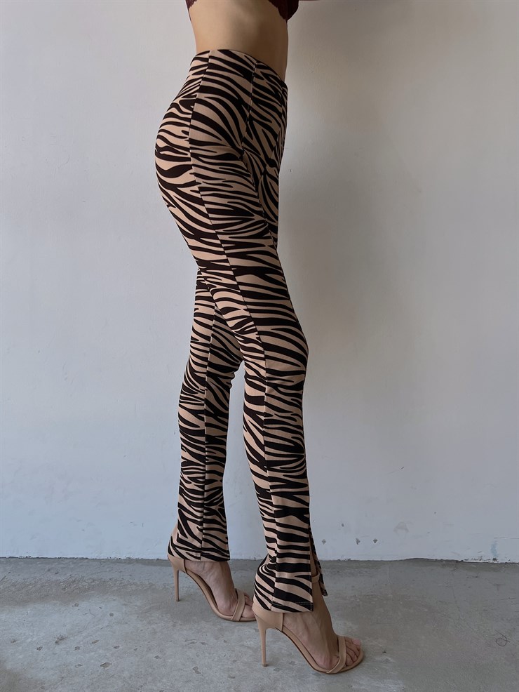 Yüksek Bel Paçası Yırtmaçlı Zebra Desen Kadın Kahverengi Tayt 22K000493