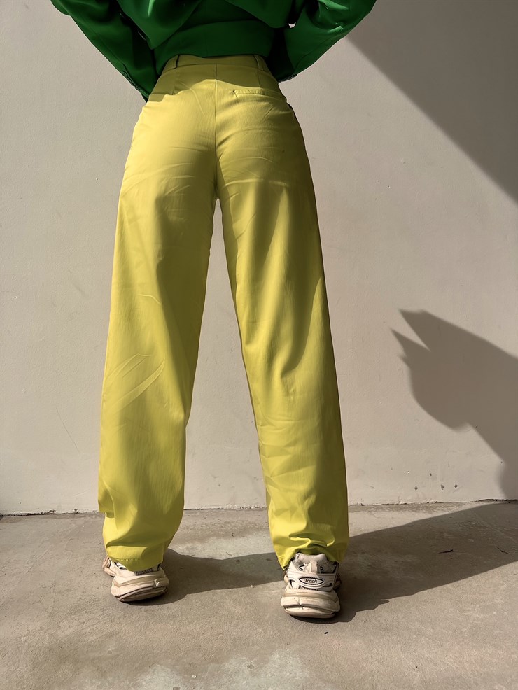 Yüksek Bel Pileli Boru Paça Essence Kadın Yeşil Pantolon 22Y000080