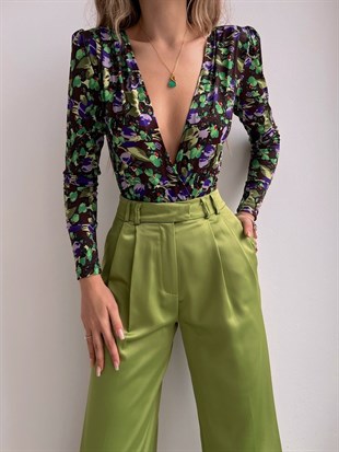 Vatkalı Çiçek Desenli Yuliana Kadın Siyah Bodysuit 22K000578