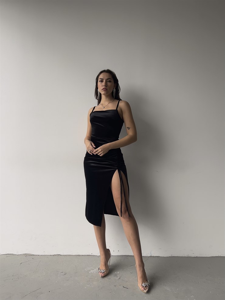 Kare Yaka Ayarlanabilir Askı Derin Yırtmaçlı Ziyech Kadın Siyah Midi Elbise 23K000348