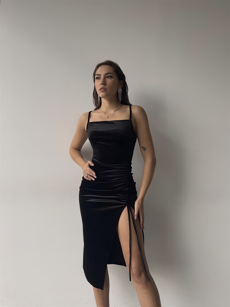 Kare Yaka Ayarlanabilir Askı Derin Yırtmaçlı Ziyech Kadın Siyah Midi Elbise 23K000348