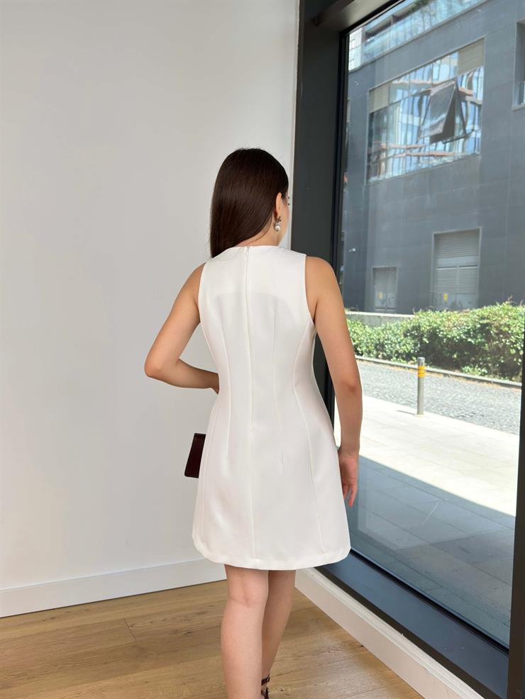 Yuvarlak Yaka Pensli Zoller Beyaz Kadın  Elbise 25Y538