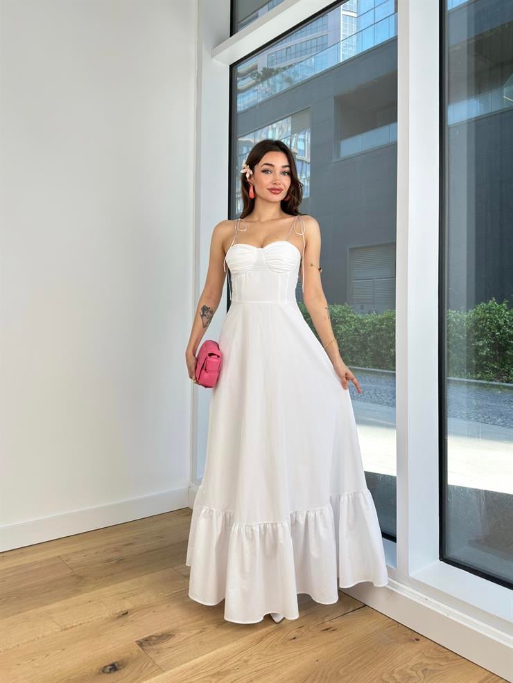 Ayarlanabilir İp Askı Kalp Yaka Zunana Kadın Beyaz Maxi Elbise 24Y500