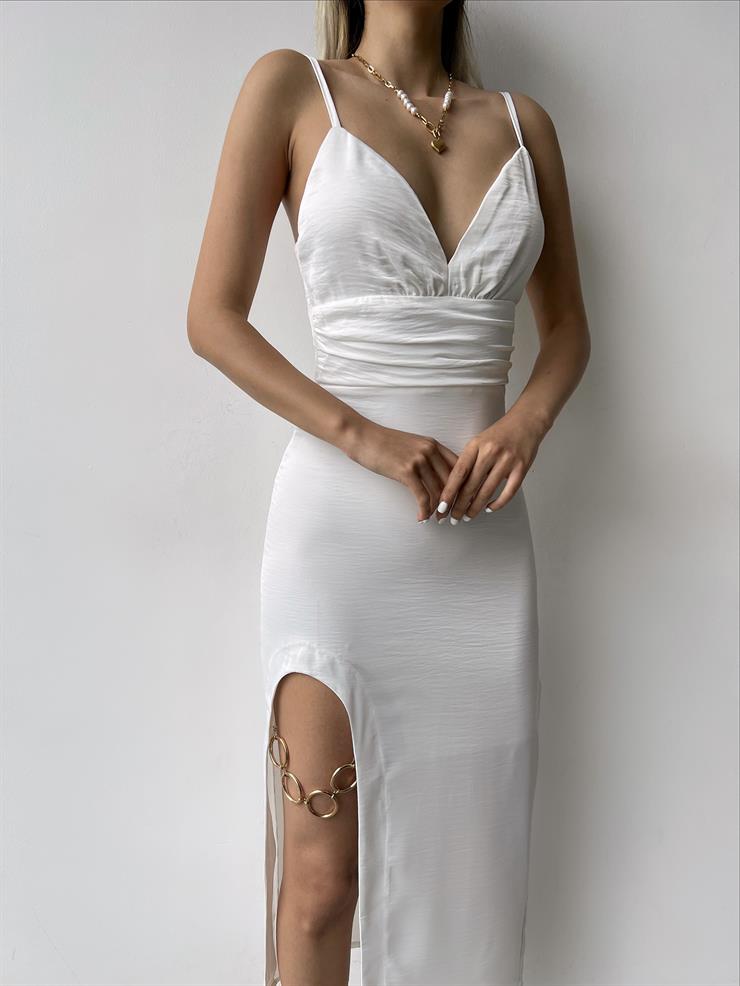 Askılı Yırtmacı Aksesuar Detaylı Kadın Beyaz Midi  Elbise 21Y000365