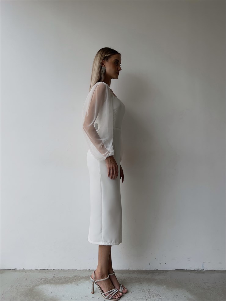 Kare Yaka Kolları Tül Arka Etek Kısmı Yırtmaçlı Jarlan Kadın Beyaz Midi Boy Elbise 23K000097
