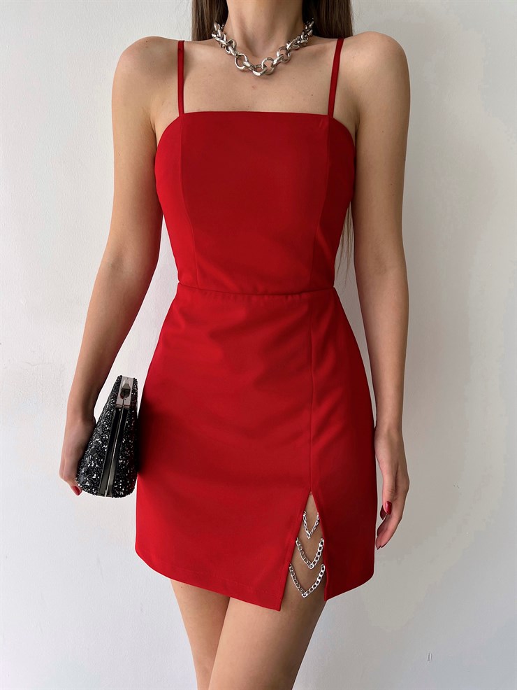 Mini Boy İnce Askılı Yırtmaç Kısmı Zincir Detaylı Zander Kadın Kırmızı Elbise 22Y000281