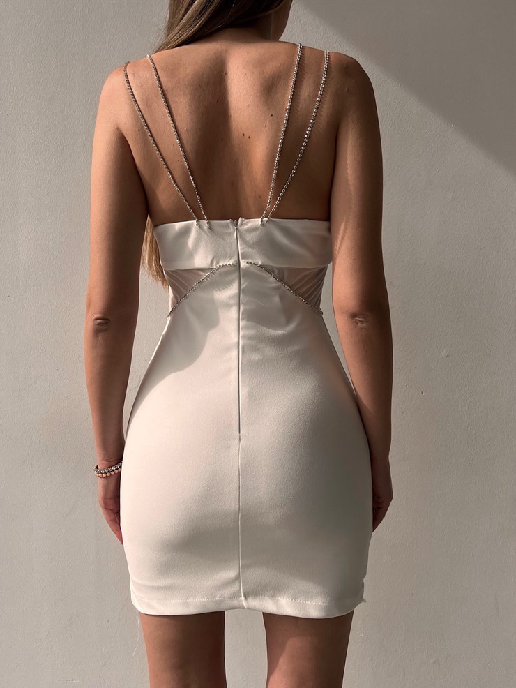 Mini Göğüs Önden Çapraz Zincir Detaylı Peyton Kadın Beyaz Elbise 22Y000128
