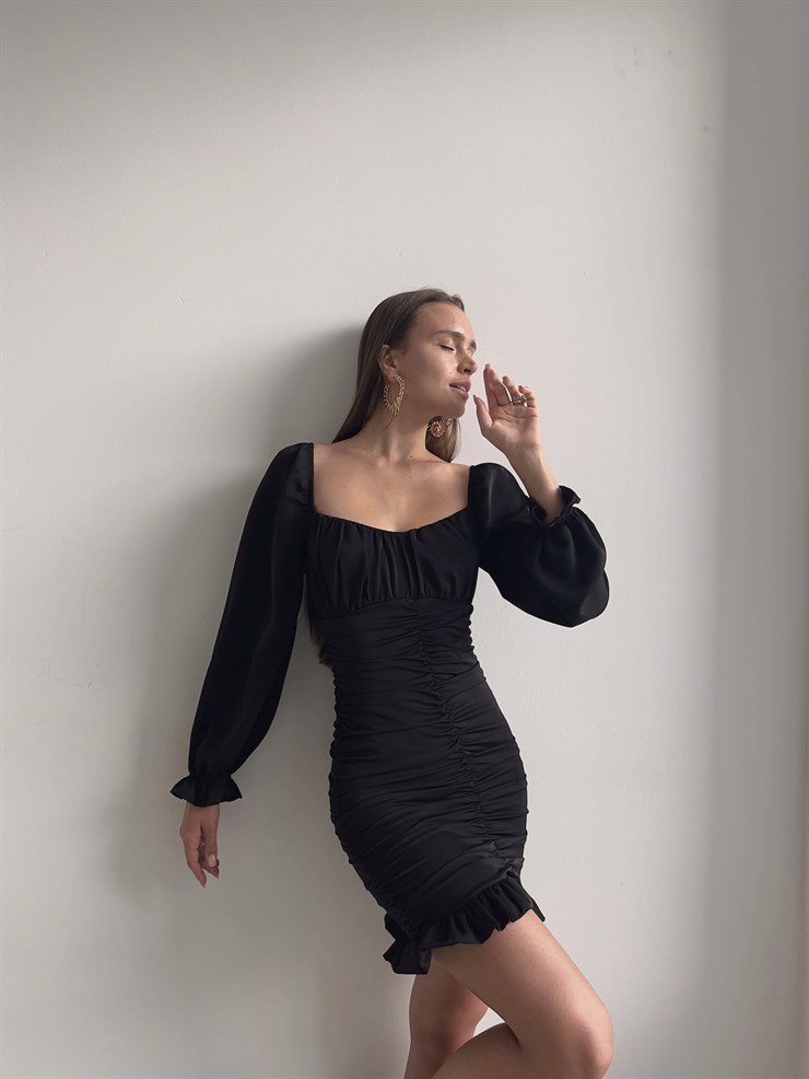 Etek Kısmı Volanlı Drapeli Camila Kadın Siyah Mini Elbise 22K000196