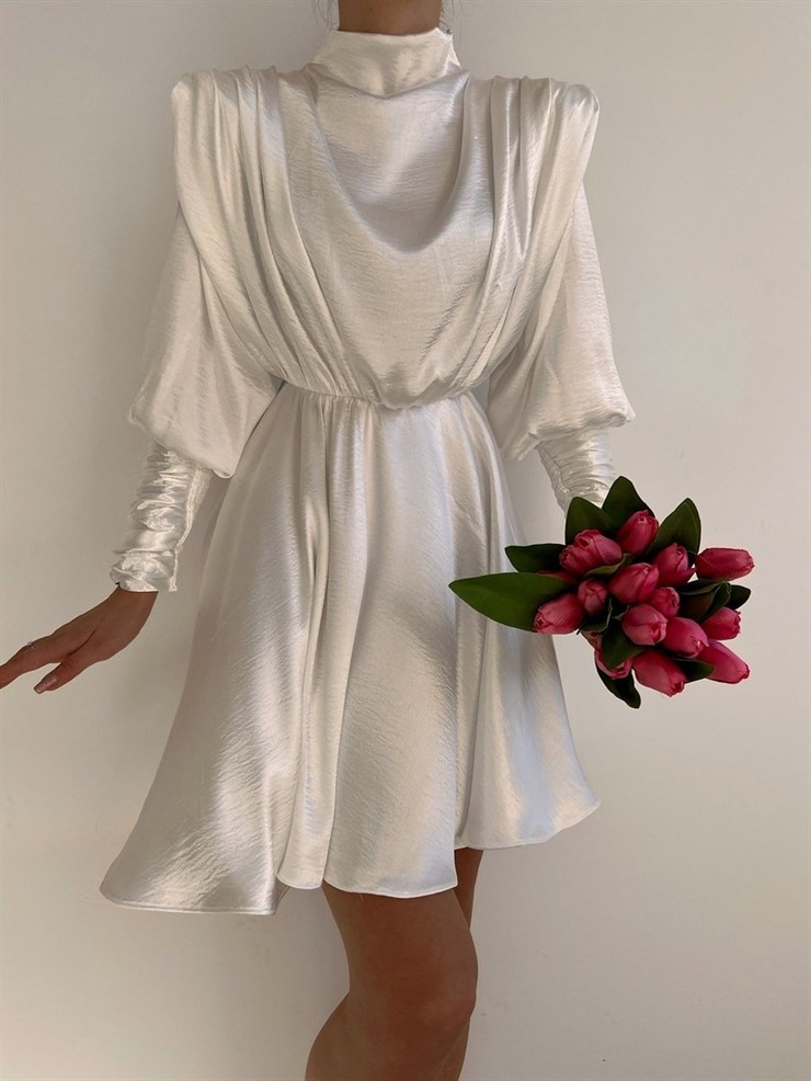 Geniş Manşet Dökümlü Yaka Lastik Bel Feliciano Kadın Beyaz Elbise 22K000070