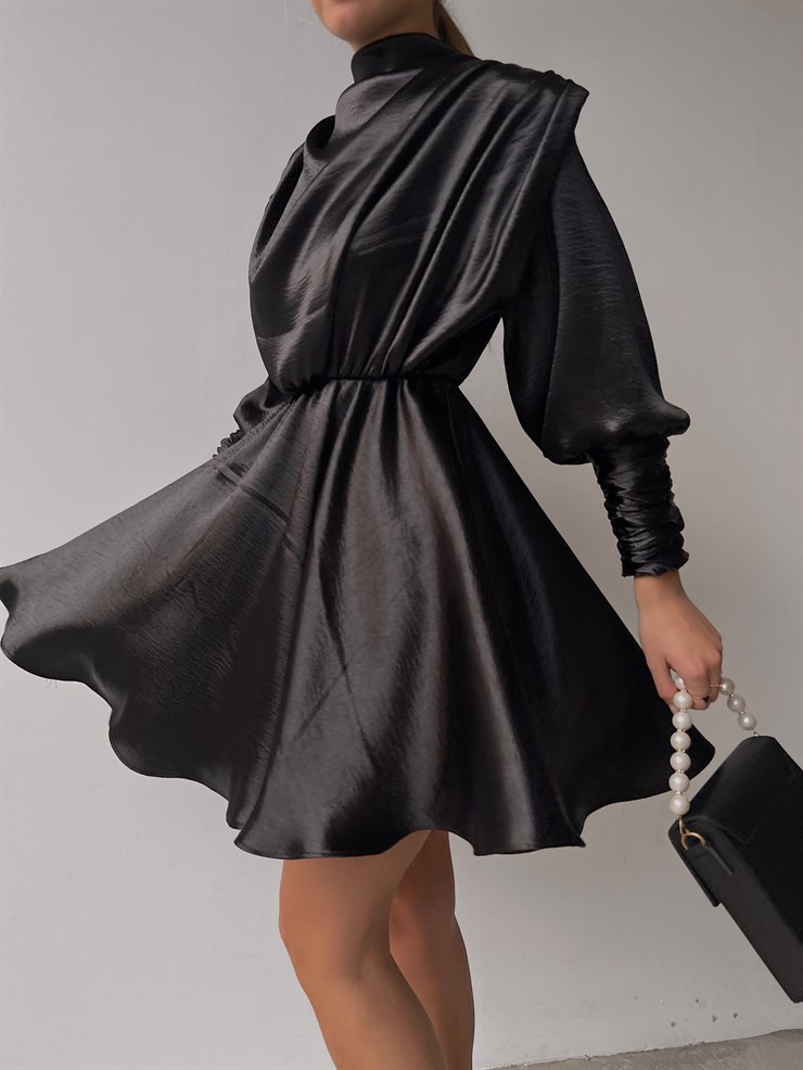 Geniş Manşet Dökümlü Yaka Lastik Bel Feliciano Kadın Siyah Elbise 22K000070