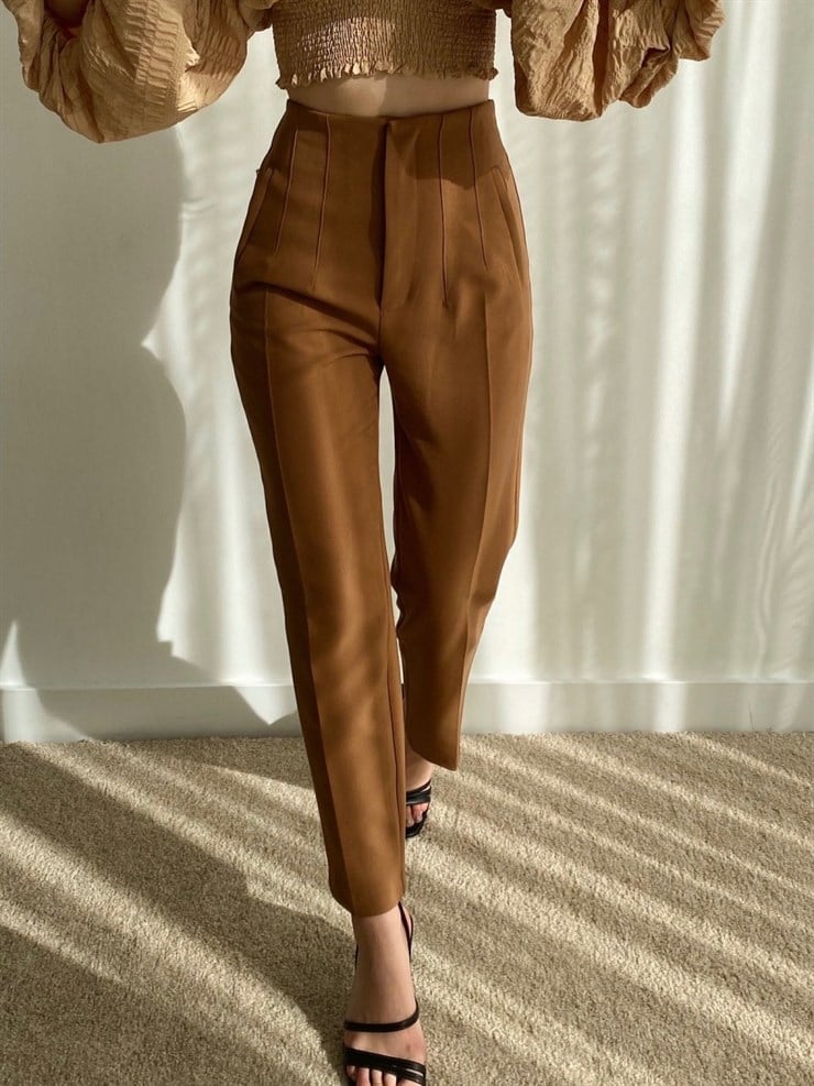 Havuç Model Dekoratif Pensli Yüksek Bel Kadın Kahverengi Pantolon 21K000071