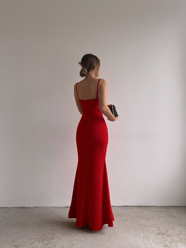 İnce Askılı Önden Yırtmaçlı Uzun Lisbeth Kadın Kırmızı Elbise 22K000581