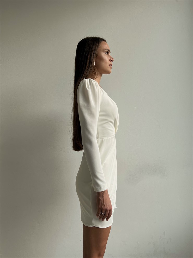 Kruvaze Yaka Eteği Drape Uzun Kol Boris Kadın Beyaz Mini Elbise 23K000031