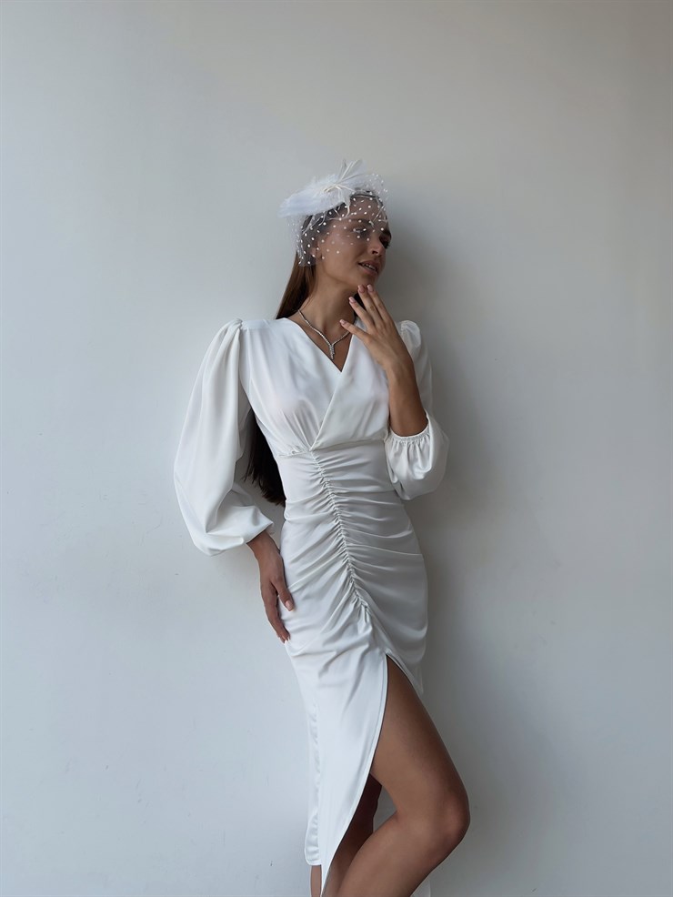Saten Midi Önden Büzgülü Ve Yırtmaçlı Christina Kadın Beyaz Elbise 22K000547