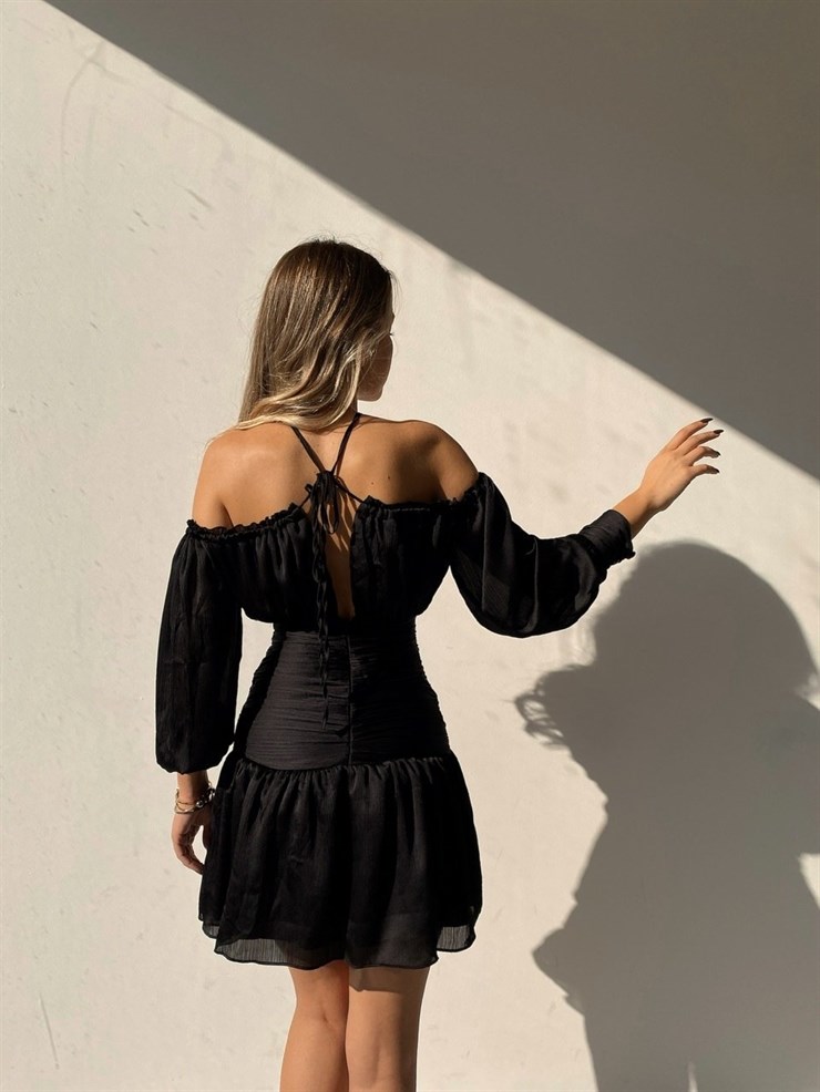 Şifon Kayık Yaka Eteği Volanlı Juliet Kadın Siyah Mini Elbise 22K000261