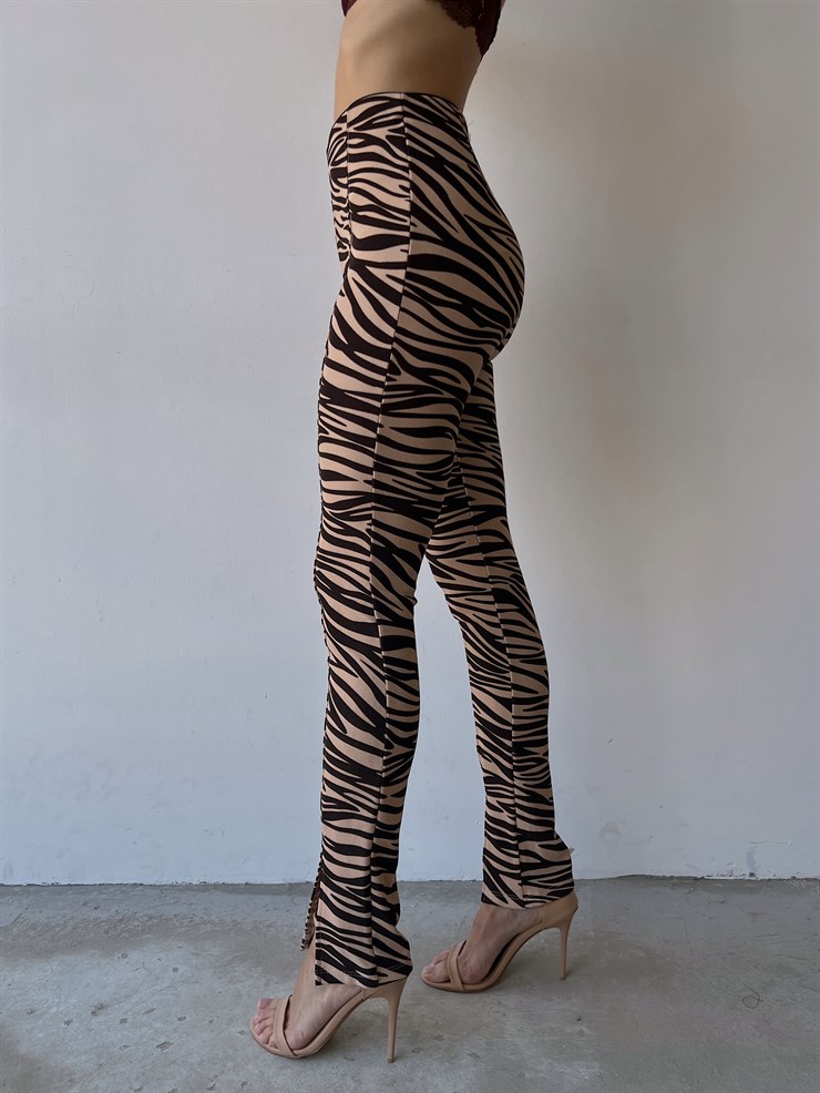 Yüksek Bel Paçası Yırtmaçlı Zebra Desen Kadın Kahverengi Tayt 22K000493
