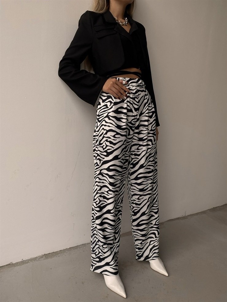 Yüksek Bel Zebra Palszzo Kadın Siyah Pantolon 22K000175