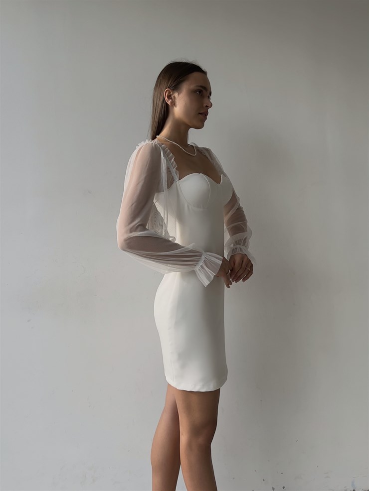 Uzun Tül Lastik Kol Kalp Yaka Göğüs Pedli Ohanna Kadın Beyaz Mini Elbise 23K000041