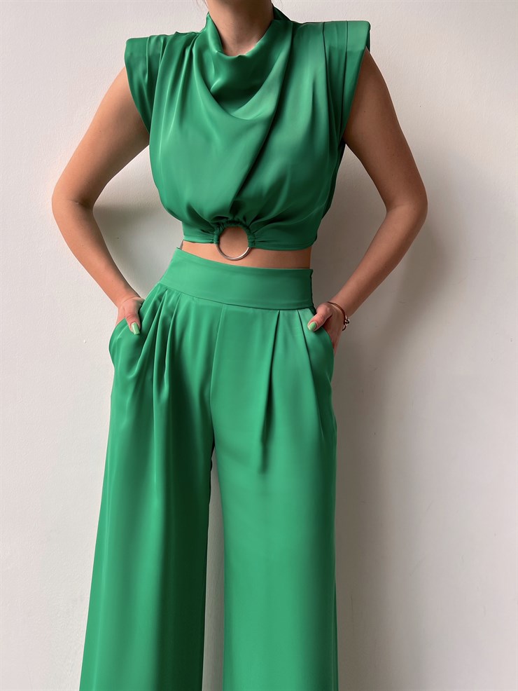 Vatkalı Halka Detay Bel Lastikli Kadın Yeşil Crop Bluz 22K000631