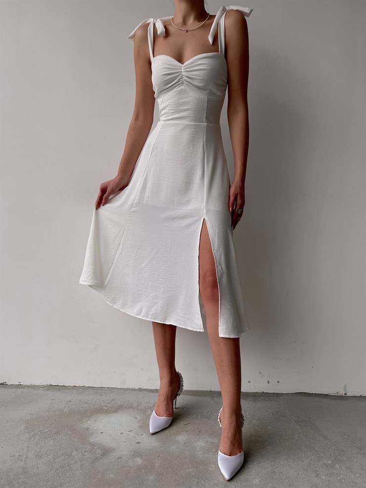 Yırtmaçlı Göğüs Büzgülü Kiloş Arlene Kadın Beyaz Midi Elbise 22Y000019