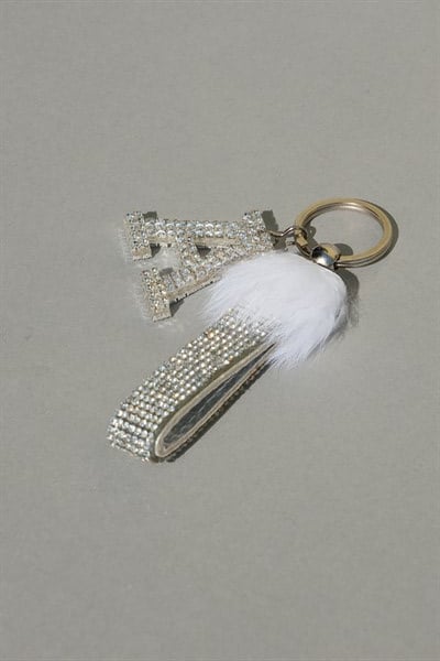 Beyaz Tavşan Tüylü Gümüş Logosuz Anahtarlık & Gümüş Harf