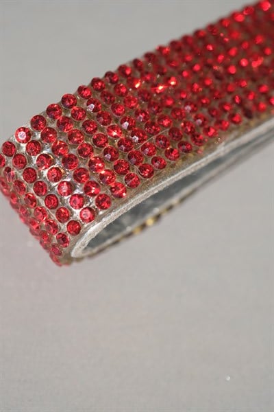 Kırmızı Swarovski & Logosuz Anahtarlık & Minik Ponpon Kırmızı & Kırmızı Harf