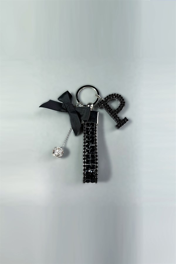 Siyah Bagetli Anahtarlık & Siyah P Harf & Gümüş Minik Top & Siyah Kurdela
