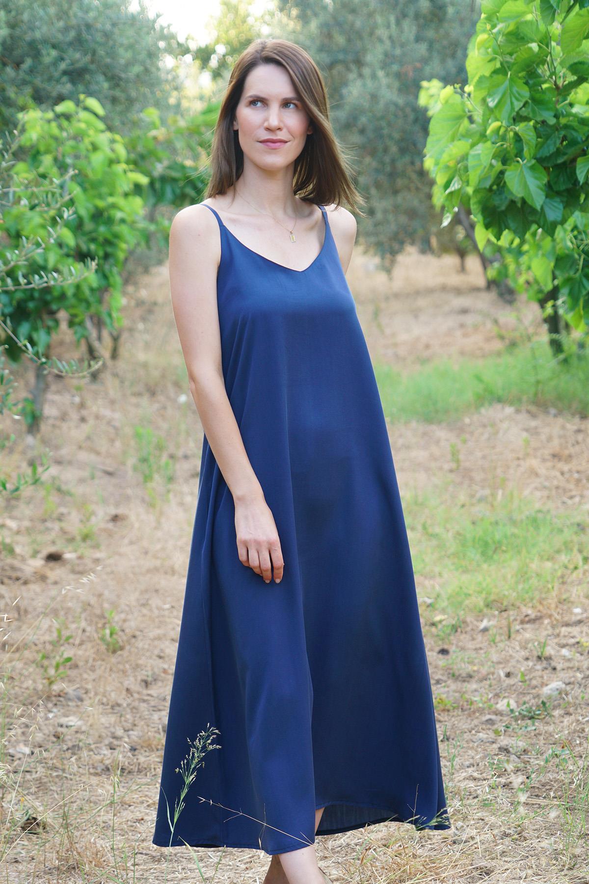 Luna %100 Tencel Askılı Maxi Elbise – Lacivert 
