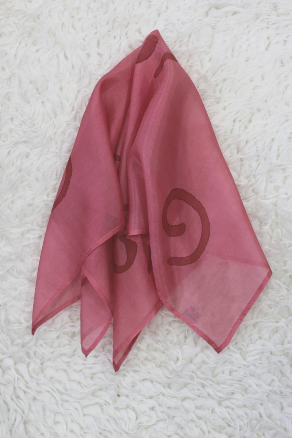 %100 Saf İpek El Boyama Kare Fular - 55 x 55 Tasarım - Pembe