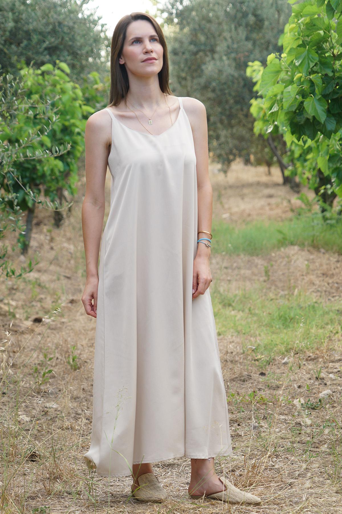 Luna %100 Tencel Askılı Maxi Elbise – Krem