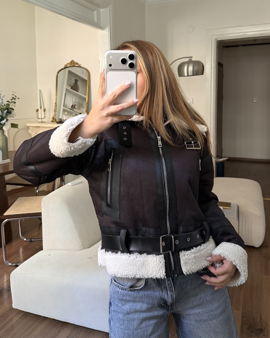 Bej Peluşlu Kemerli Peluş Astarlı Crop Kahverengi Ceket