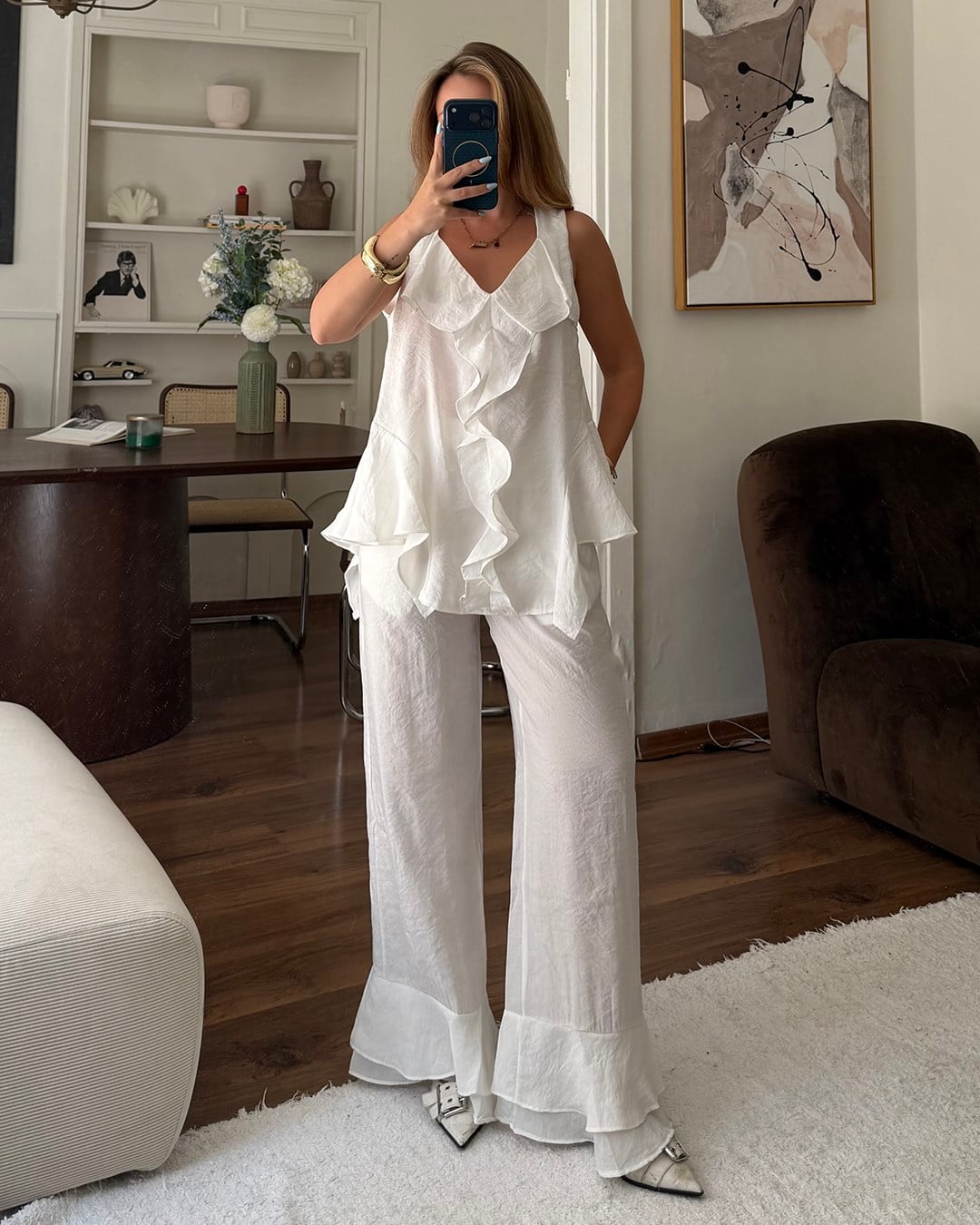 Beyaz Volanlı Bluz Pantolon Takım