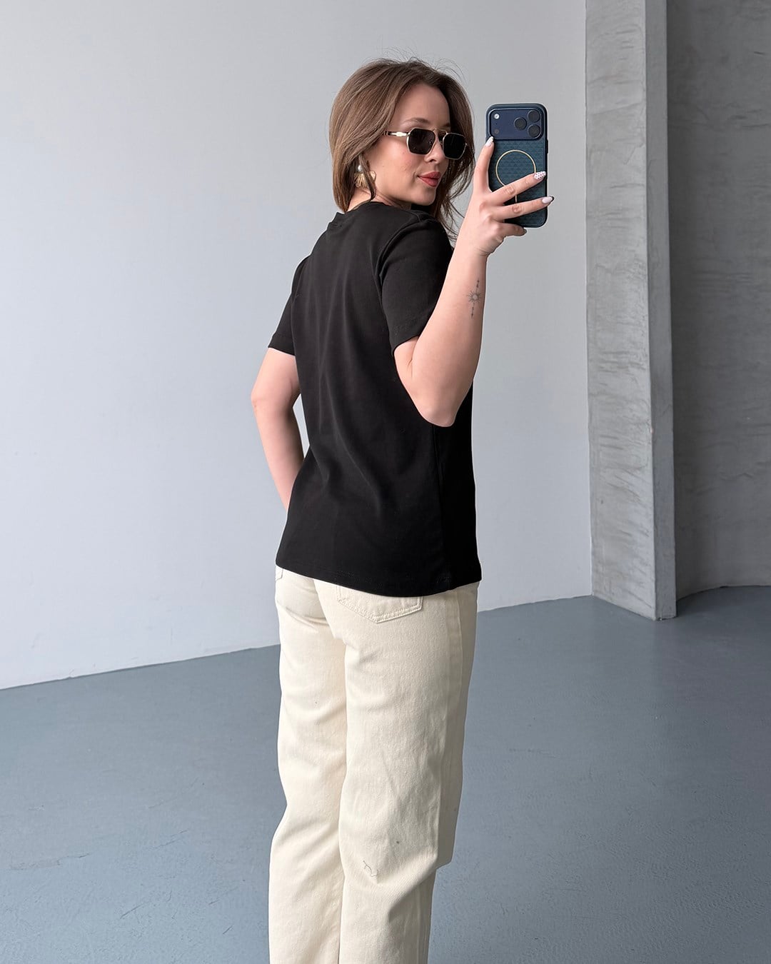 Bisiklet Yaka Unisex Siyah Tişört