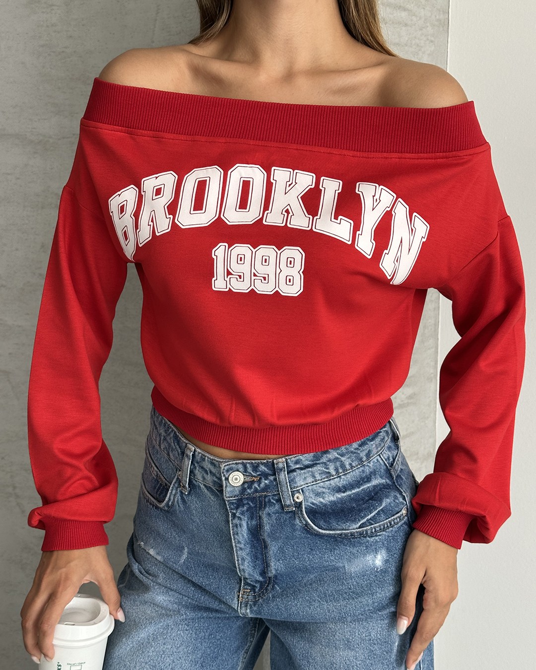 Brooklyn 1998 Baskılı Kayık Yaka Kırmızı Bluz