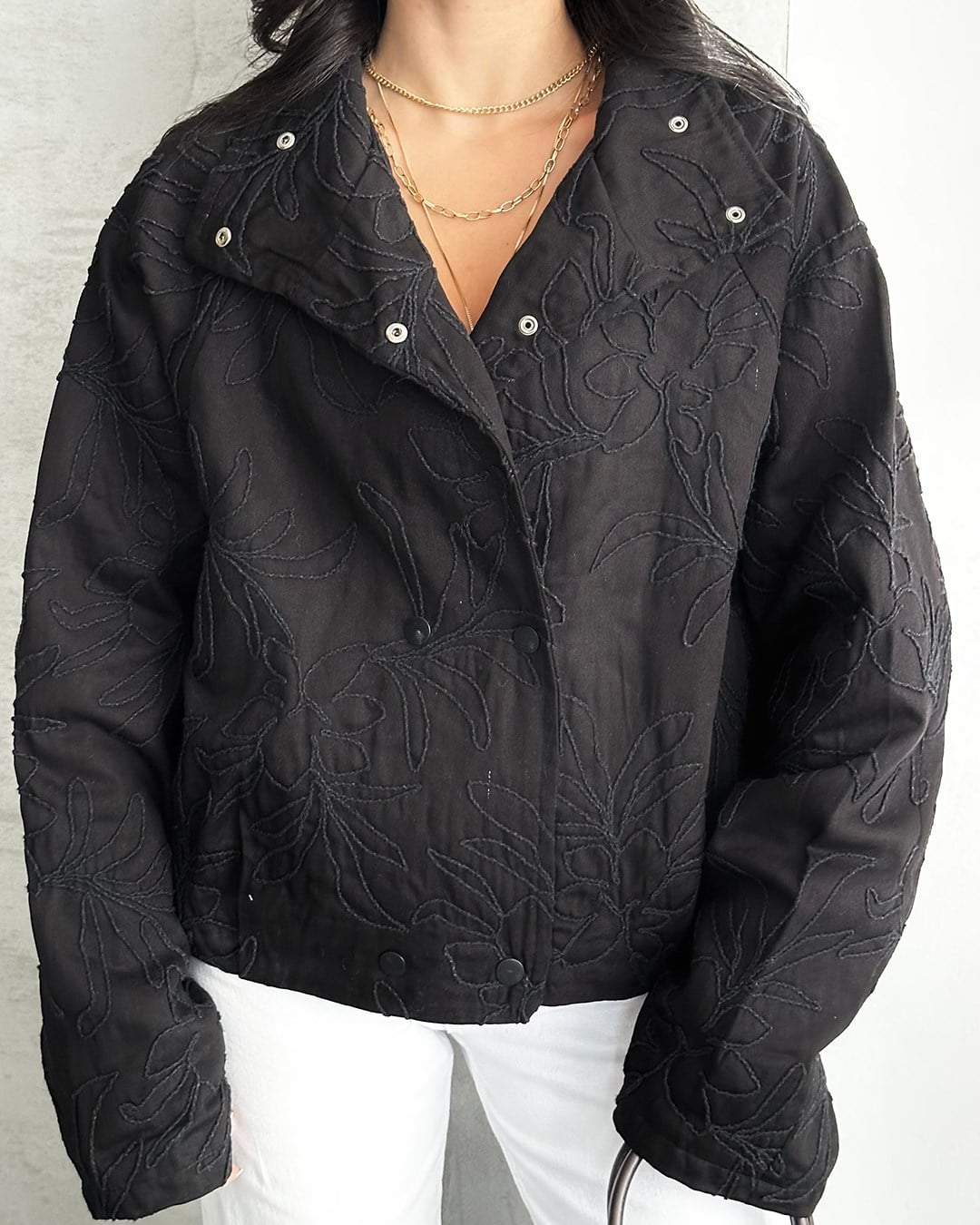 Çiçek Nakışlı Oversize Siyah Ceket