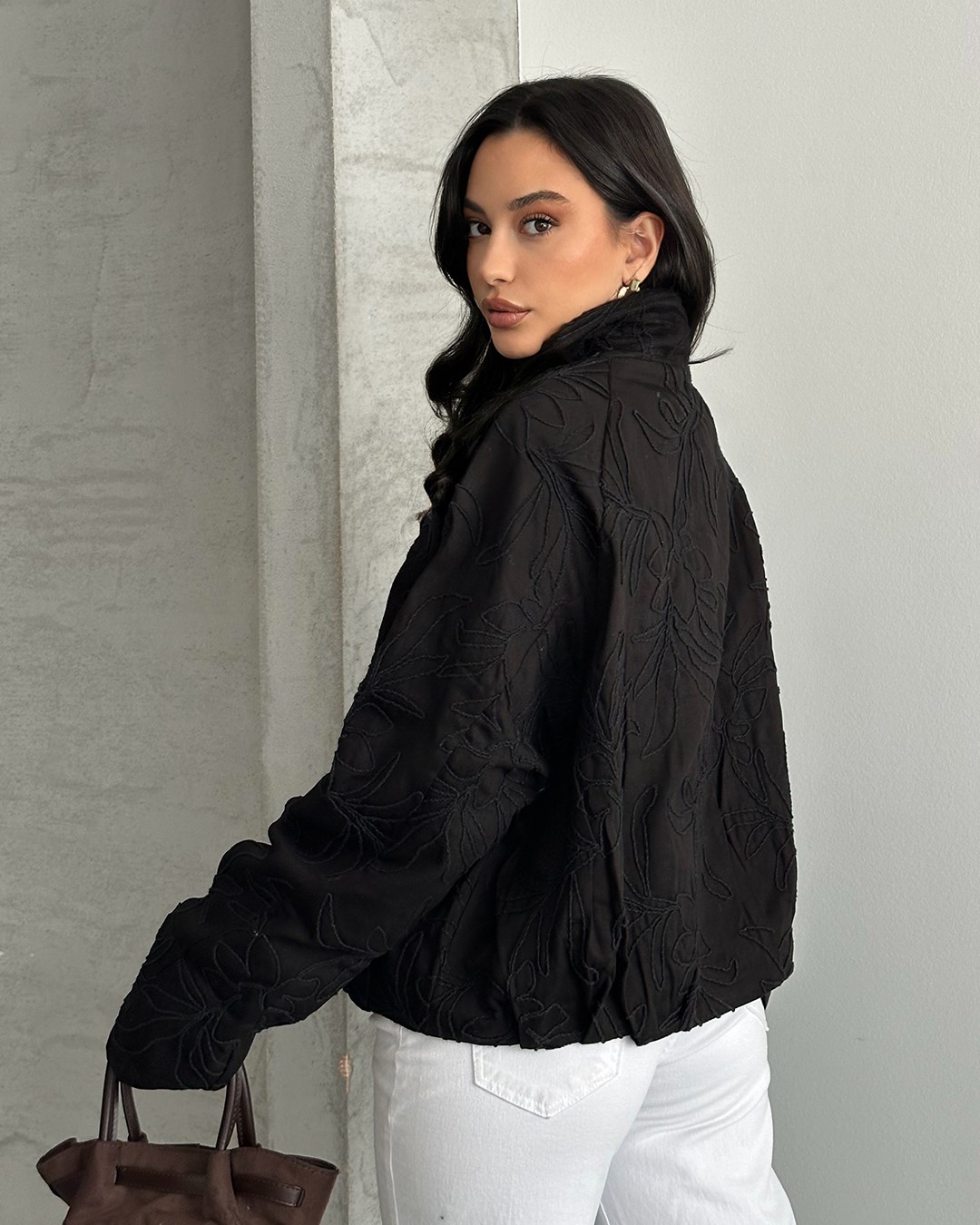 Çiçek Nakışlı Oversize Siyah Ceket