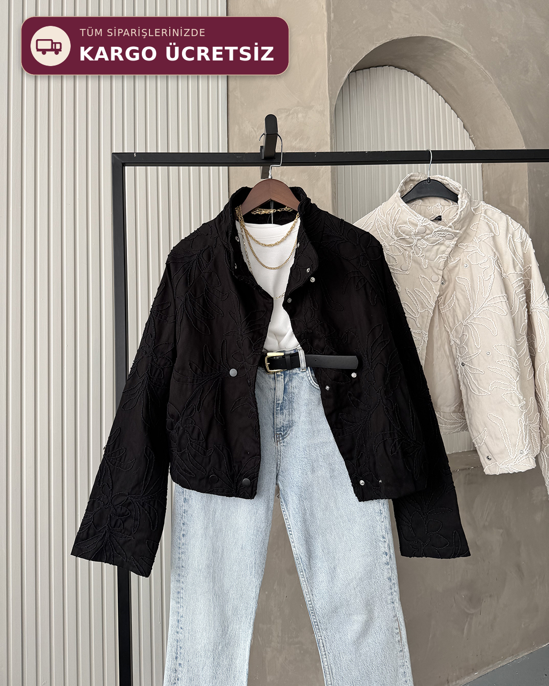 Çiçek Nakışlı Oversize Siyah Ceket