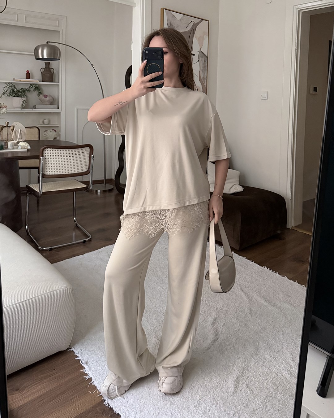 Dantel Detaylı Oversize Krem Takım
