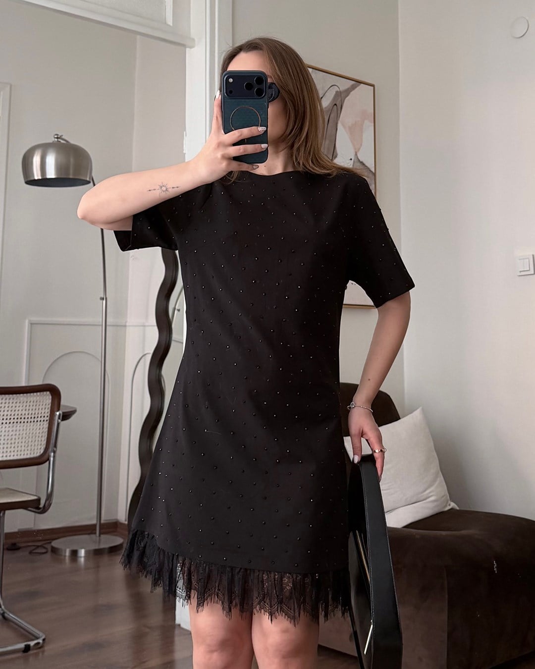 Dantelli Siyah Taşlı Elbise