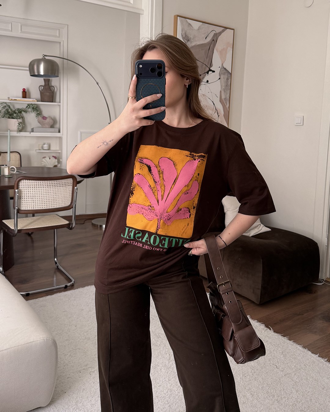 Grafik Baskılı Oversize Kahverengi Tişört