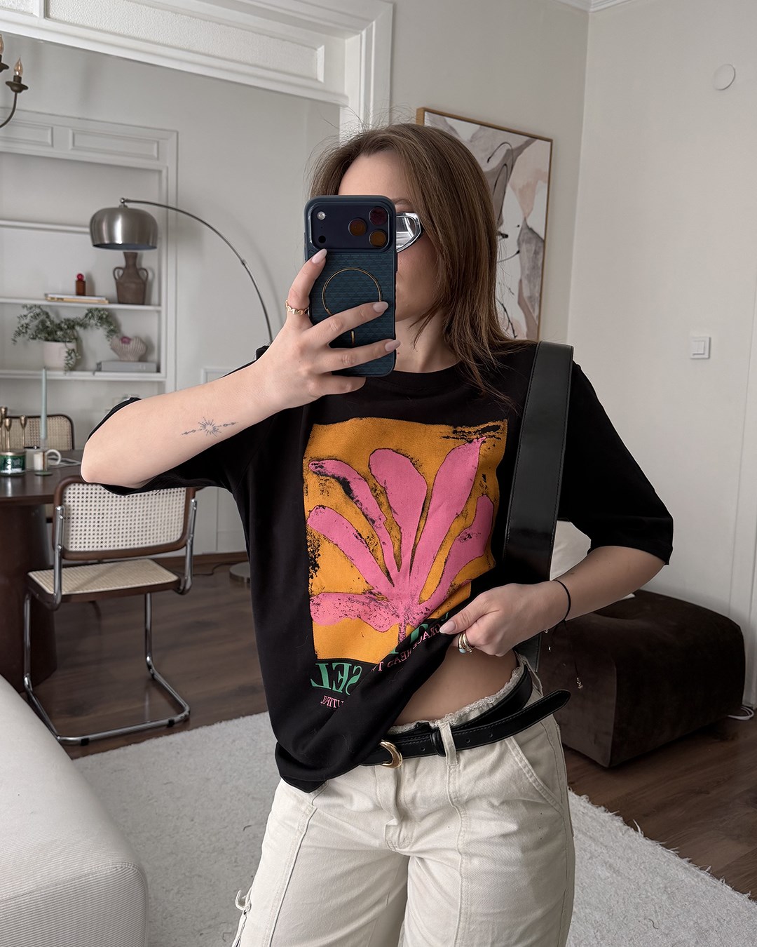 Grafik Baskılı Oversize Siyah Tişört