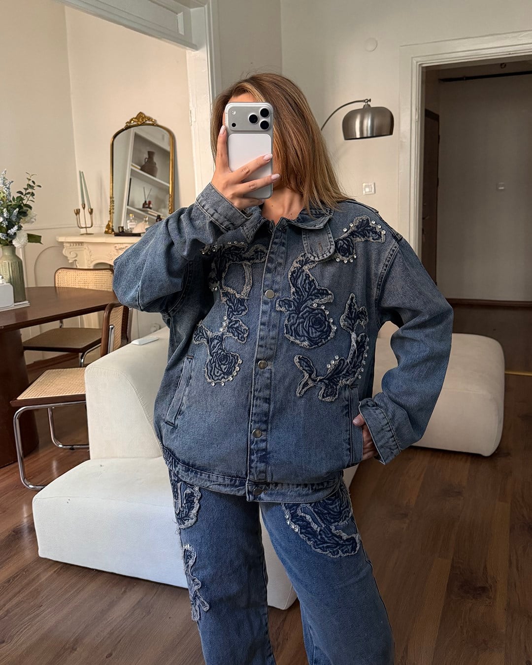 Gül Aplikeli Taşlı Denim Ceket Pantolon Takım