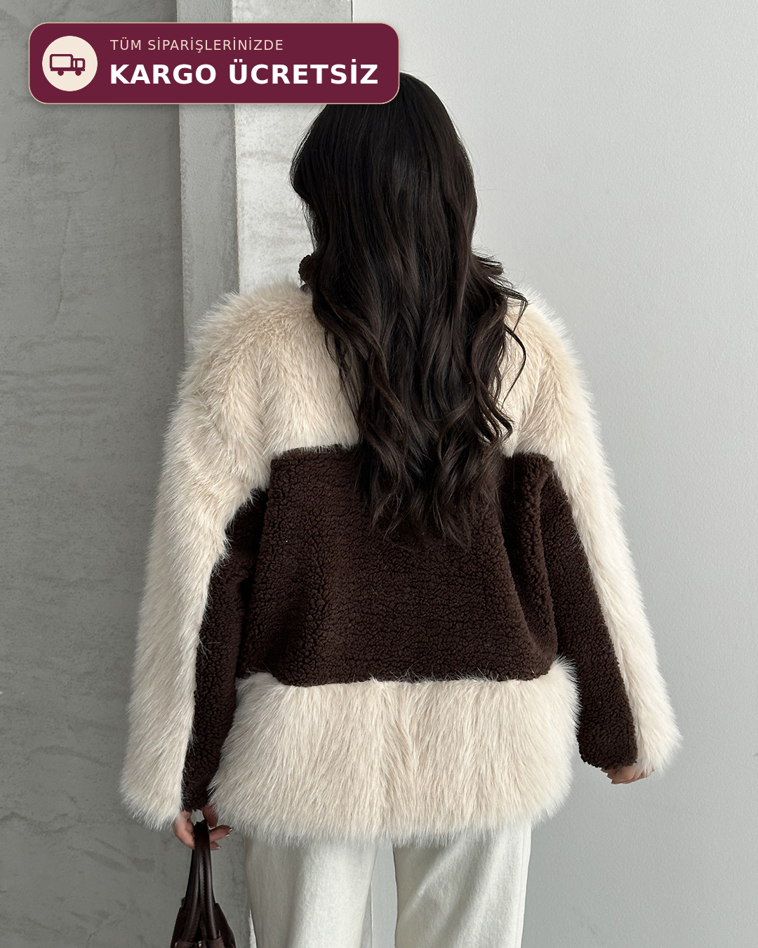 Kahverengi Kürk Detaylı Fermuarlı Peluş Mont